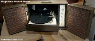 Magnavox Portable Record Player (Riddim Restoration) - RF Cafe