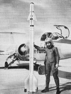 The Sidewinder infrared-guided air-to-air missile - RF Cafe