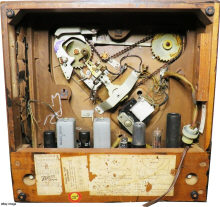 Zenith models 5R086 radio-phonograph (eBay image 4) - RF Cafe