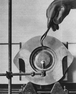 Radiograph of a metal casting with radium encased in aluminum - RF Cafe