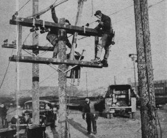 Students practice on stub poles that are exactly like real ones - RF Cafe